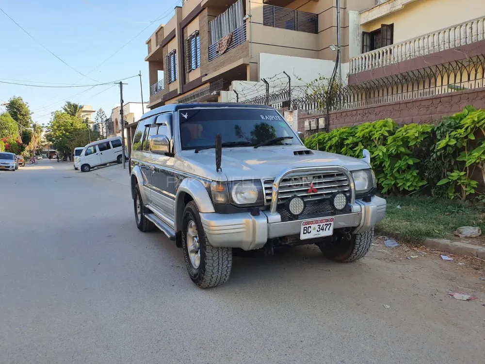 Mitsubishi Pajero 1994 for Sale in Karachi Image-1
