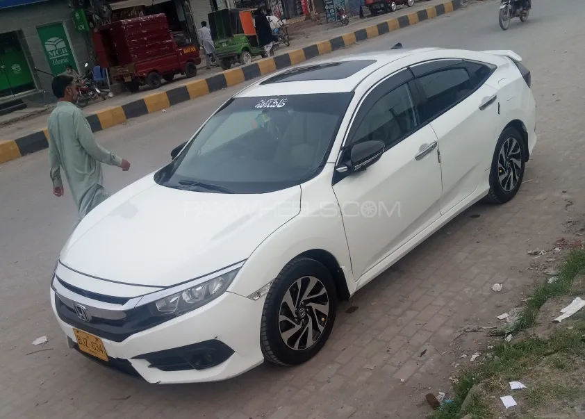 Honda Civic 2017 for Sale in Kohat Image-1