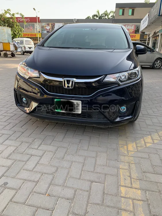 Honda Fit 2016 for Sale in Sialkot Image-1