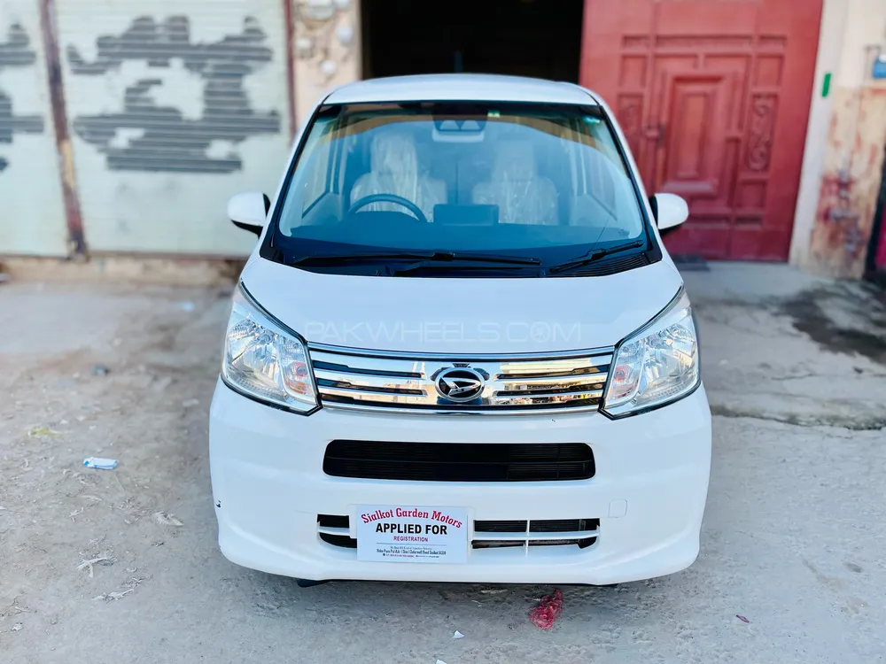 Daihatsu Move 2018 for Sale in Sialkot Image-1