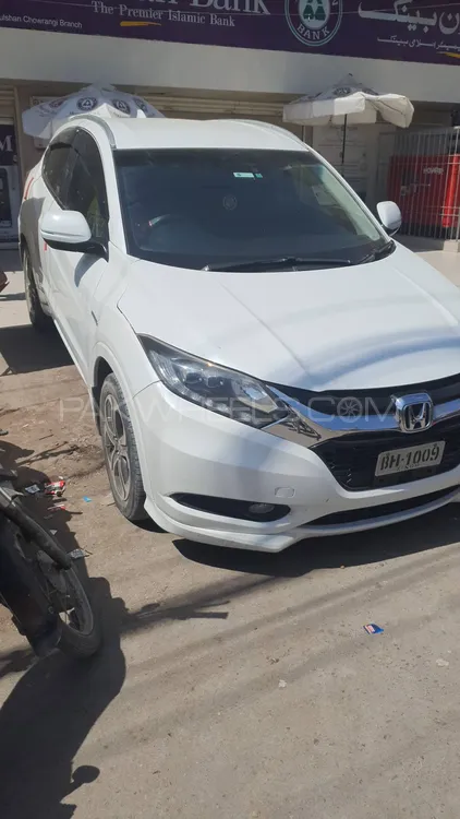 Honda Vezel 2018 for Sale in Karachi Image-1