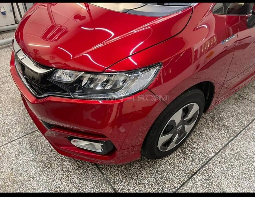 Honda Fit 2018 for Sale in Rawalpindi Image-1