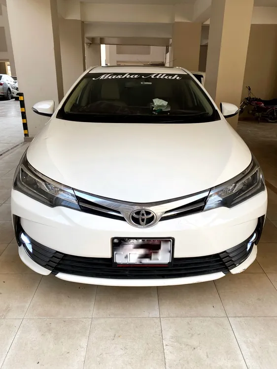 Toyota Corolla 2017 for Sale in Karachi Image-1