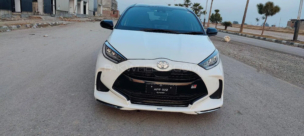 Toyota Yaris Sedan 2020 for Sale in Peshawar Image-1