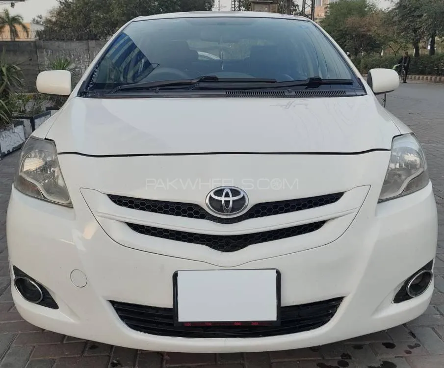 Toyota Belta 2008 for Sale in Lahore Image-1
