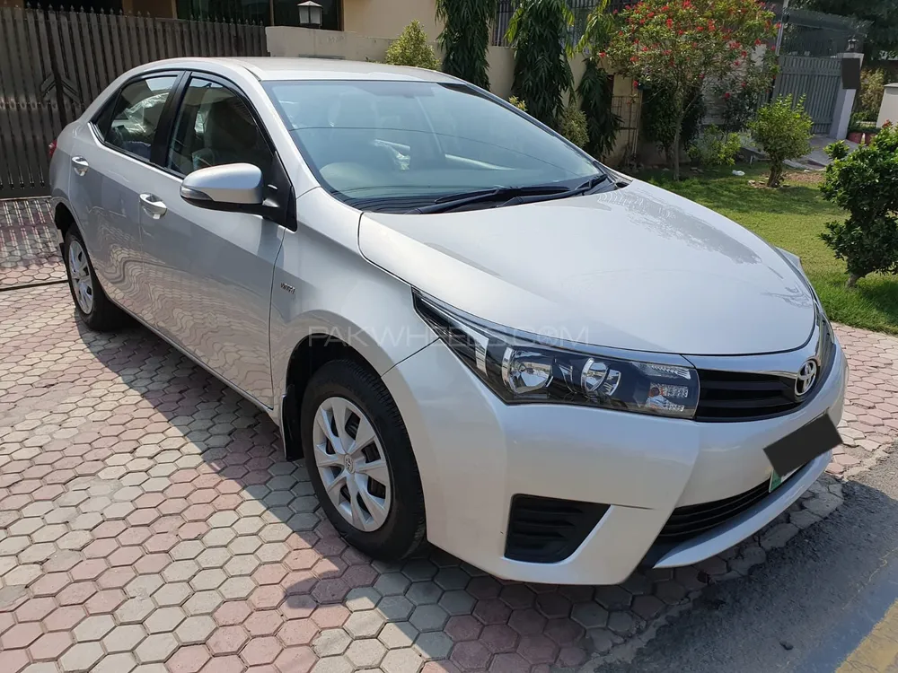 Toyota Corolla 2017 for Sale in Lahore Image-1