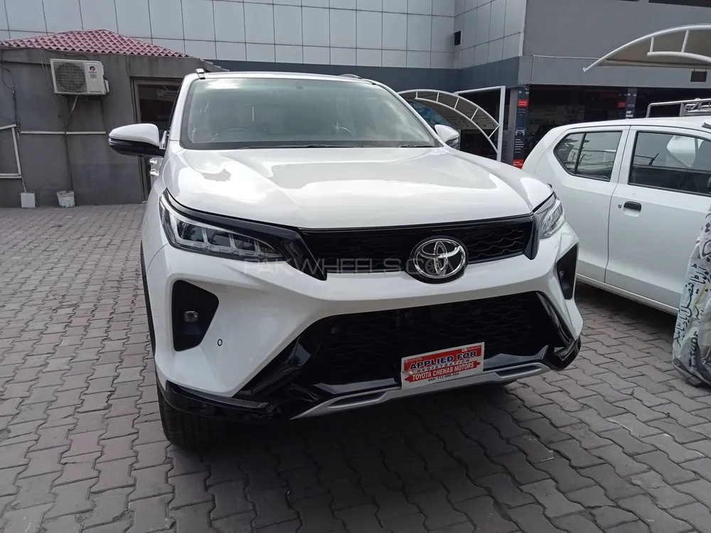 Toyota Fortuner 2023 for Sale in Faisalabad Image-1