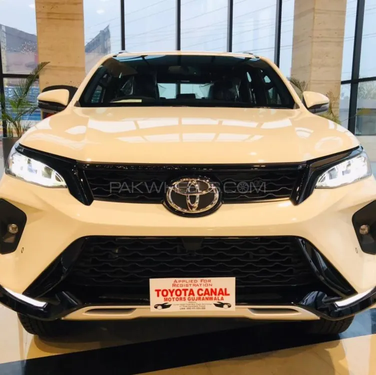 Toyota Fortuner 2023 for Sale in Gujranwala Image-1