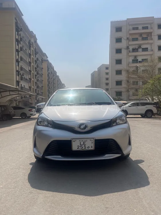 Toyota Vitz 2014 for Sale in Lahore Image-1