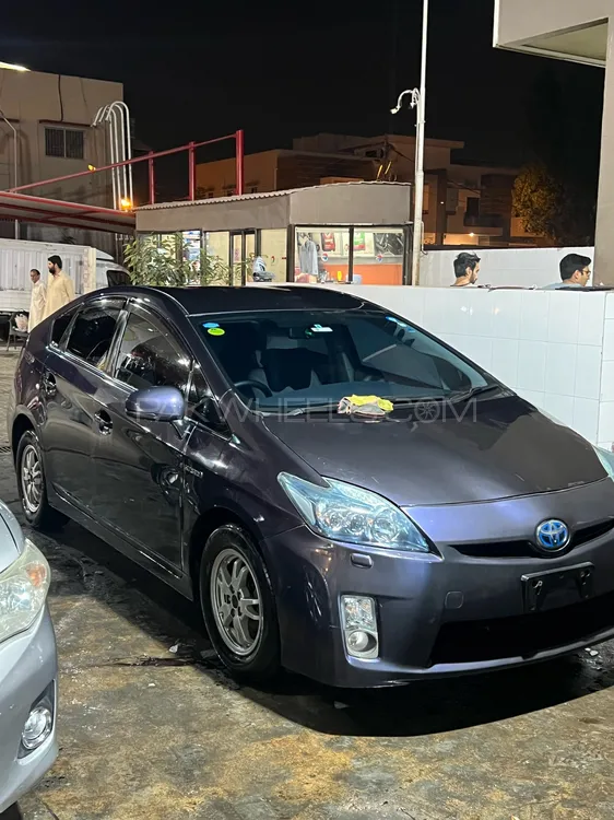 Toyota Prius 2011 for Sale in Karachi Image-1