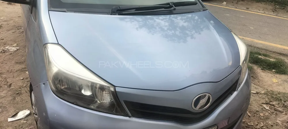 Toyota Vitz 2015 for Sale in Lahore Image-1
