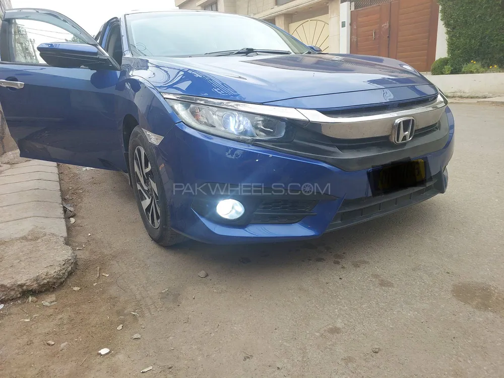 Honda Civic 2017 for Sale in Karachi Image-1