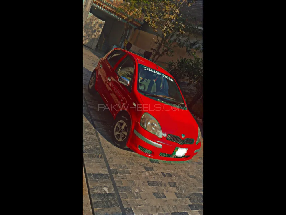 Toyota Vitz 2001 for Sale in Mardan Image-1