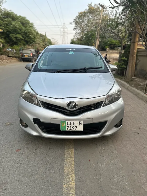 Toyota Vitz 2011 for Sale in Lahore Image-1