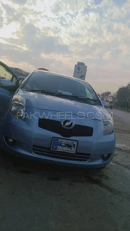 Toyota Vitz 2007 for Sale in Peshawar Image-1