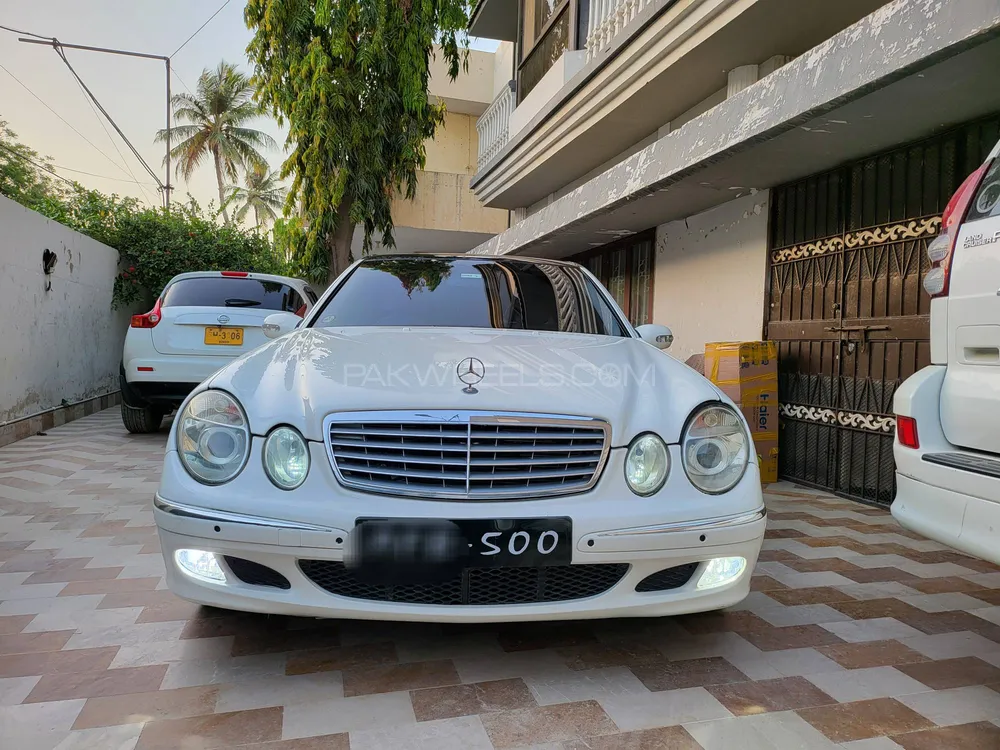 Mercedes Benz E Class 2003 for Sale in Karachi Image-1