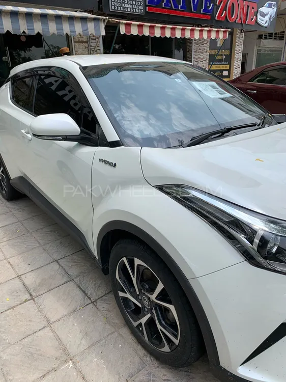 Toyota C-HR 2021 for Sale in Islamabad Image-1