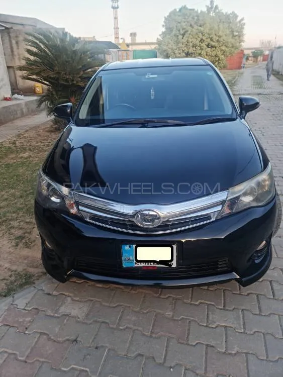 Toyota Corolla Fielder 2014 for Sale in Islamabad Image-1