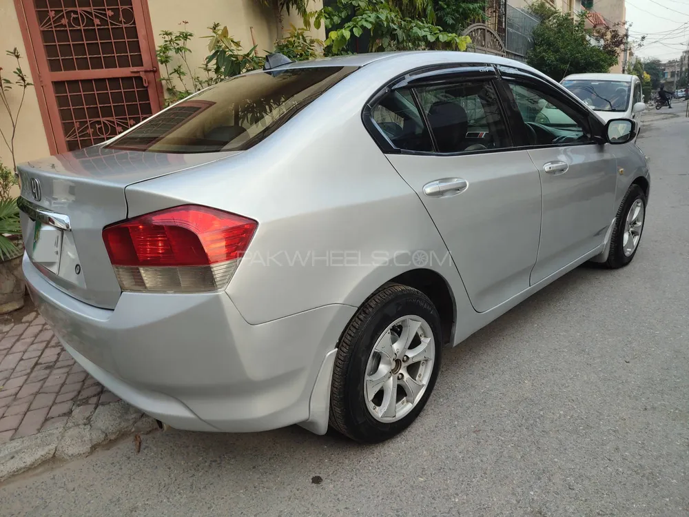 Honda City 2011 for Sale in Lahore Image-1