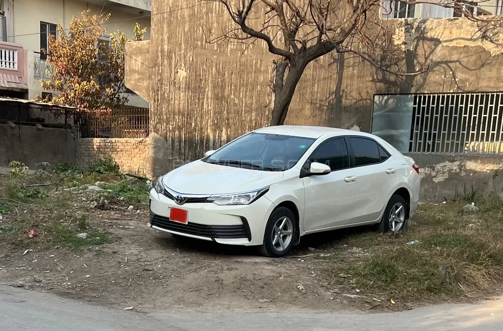 Toyota Corolla 2018 for Sale in Islamabad Image-1