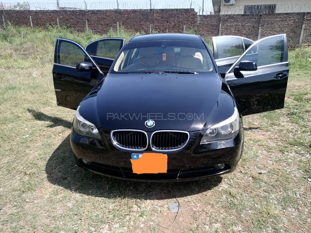 BMW 5 Series 2004 for Sale in Islamabad Image-1