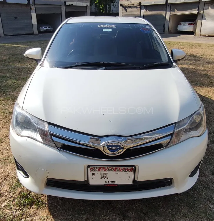 Toyota Corolla Axio 2014 for Sale in Lahore Image-1