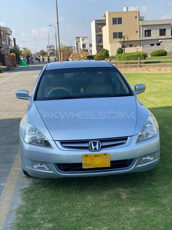 Honda Accord 2005 for Sale in Lahore Image-1