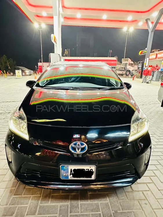 Toyota Prius 2014 for Sale in Islamabad Image-1