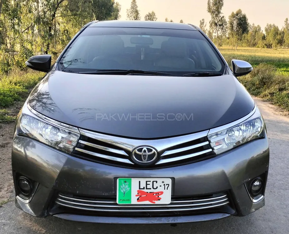 Toyota Corolla 2017 for Sale in Sargodha Image-1