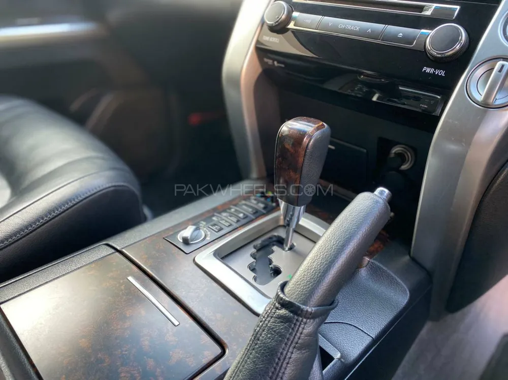 Toyota Land Cruiser 2011 for Sale in Lahore Image-1
