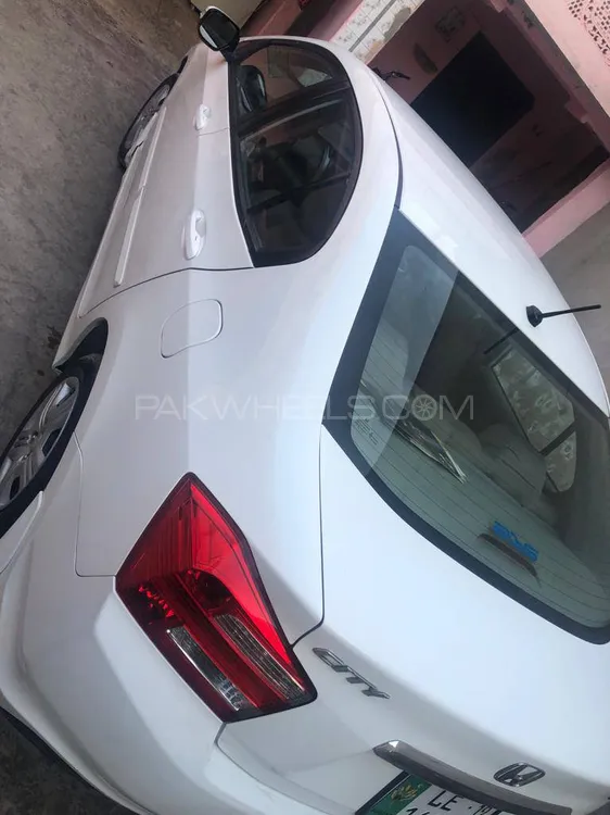 Honda City 2019 for Sale in Shorkot Image-1