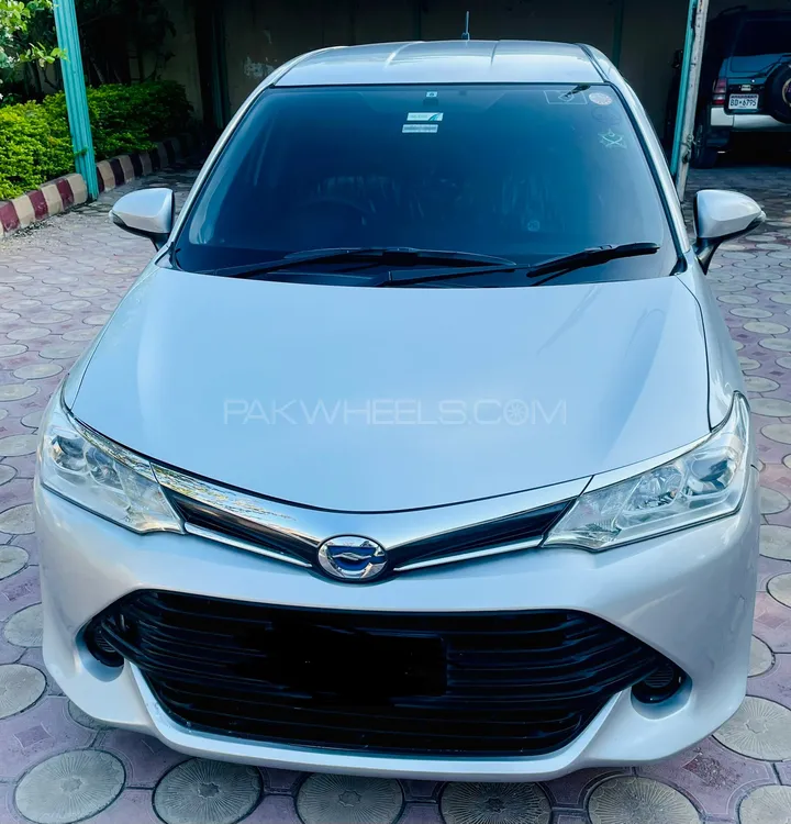 Toyota Corolla 2015 for Sale in Peshawar Image-1