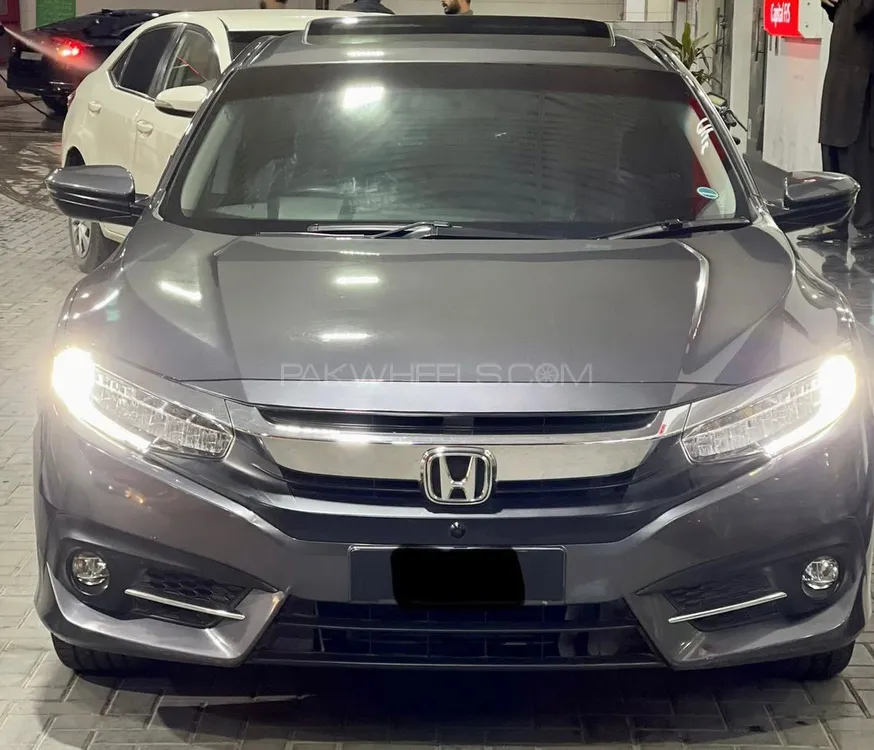 Honda Civic 2020 for Sale in Peshawar Image-1