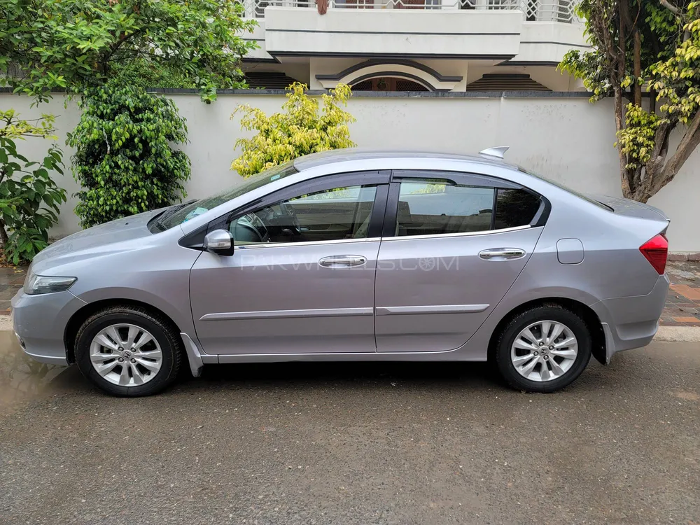 Honda City 2018 for Sale in Lahore Image-1