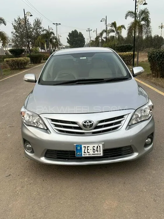 Toyota Corolla 2013 for Sale in Lahore Image-1