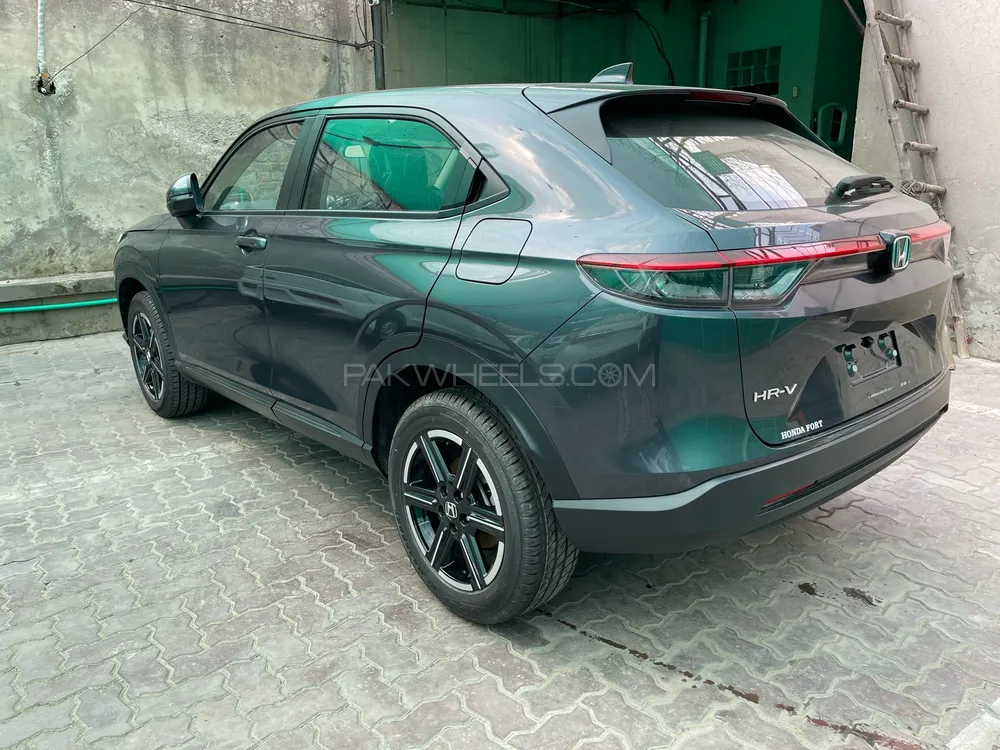 Honda HR-V 2023 for Sale in Lahore Honda HR-V 2023 for Sale in Lahore Image-5