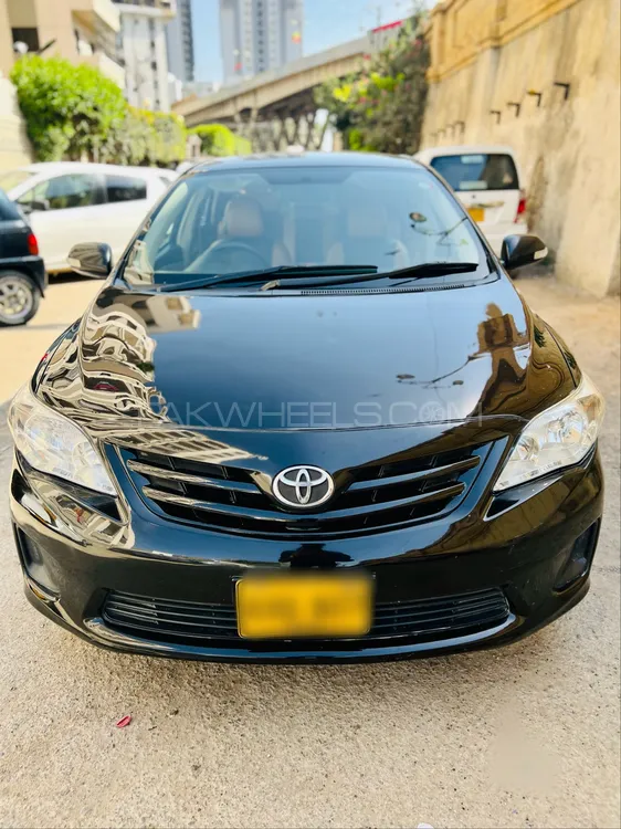 Toyota Corolla 2012 for Sale in Karachi Image-1