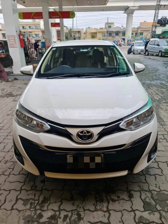 Toyota Yaris Sedan 2020 for Sale in Lahore Image-1