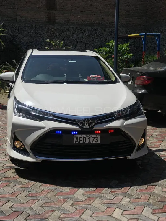 Toyota Corolla 2020 for Sale in Peshawar Image-1
