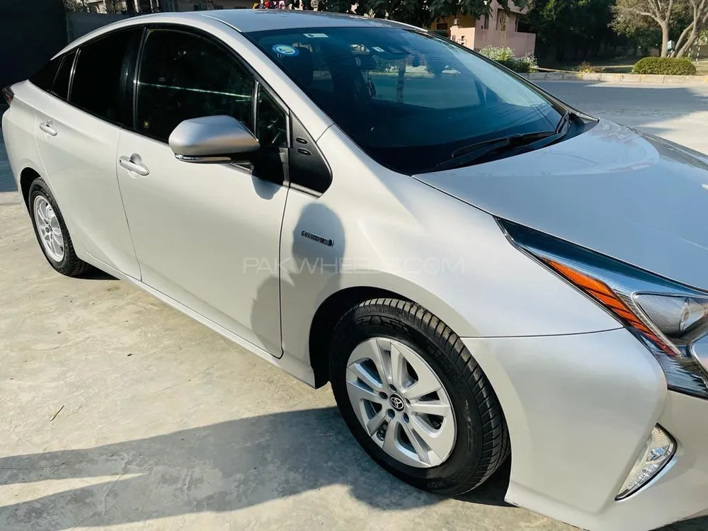 Toyota Prius 2018 for Sale in Lahore Image-1