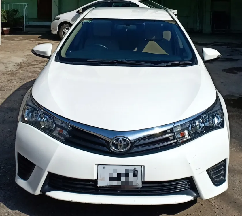 Toyota Corolla 2017 for Sale in Islamabad Image-1