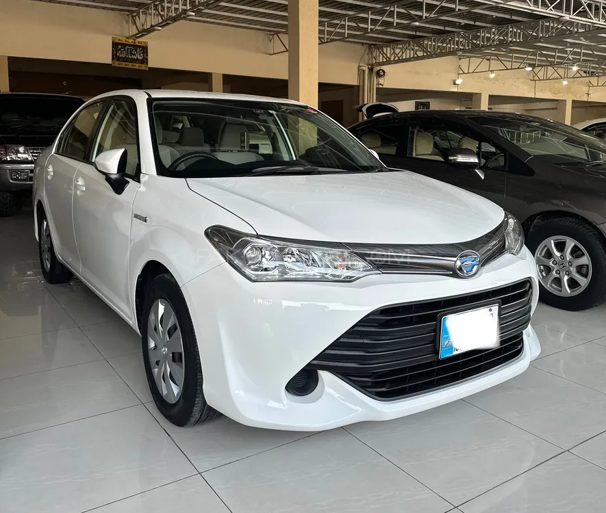 Toyota Corolla Axio Hybrid 1.5 2017 for sale in Peshawar | PakWheels