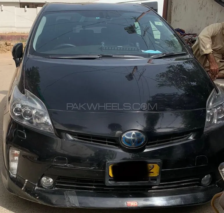 Toyota Prius 2014 for Sale in Karachi Image-1
