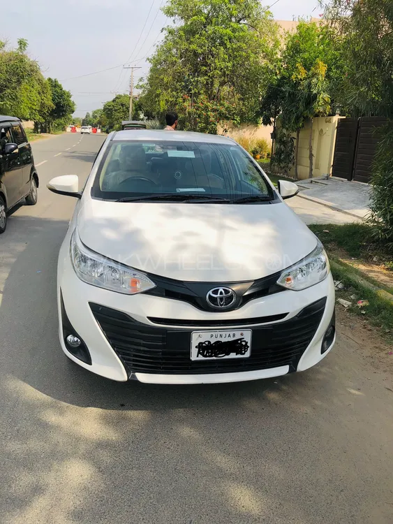 Toyota Yaris Sedan 2020 for Sale in Lahore Image-1
