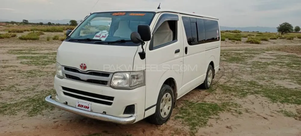 Toyota Hiace 2012 for Sale in Karak Image-1