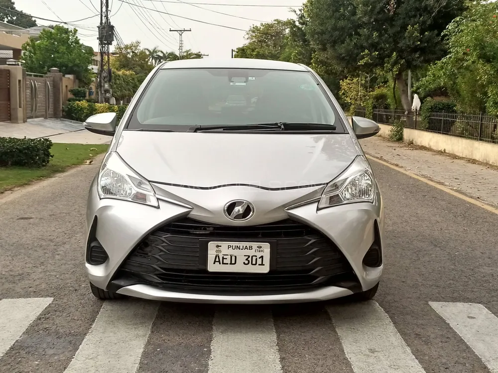 Toyota Vitz 2018 for Sale in Lahore Image-1