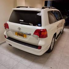 Toyota Land Cruiser ZX
Model 2013
Registered 2017
Pearl White
Black Interior
94,000 Km
100% Original
Single Owner
Spare Remote
Leather Electric Seats
Power Door
Radar
Rear Entertainment

Location: 

Prime Motors
Allama Iqbal Road, 
Block 2, P..E.C.H.S,
Karachi