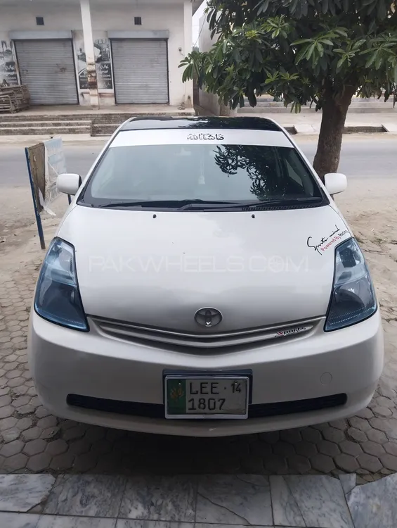 Toyota Prius 2009 for Sale in Gujrat Image-1