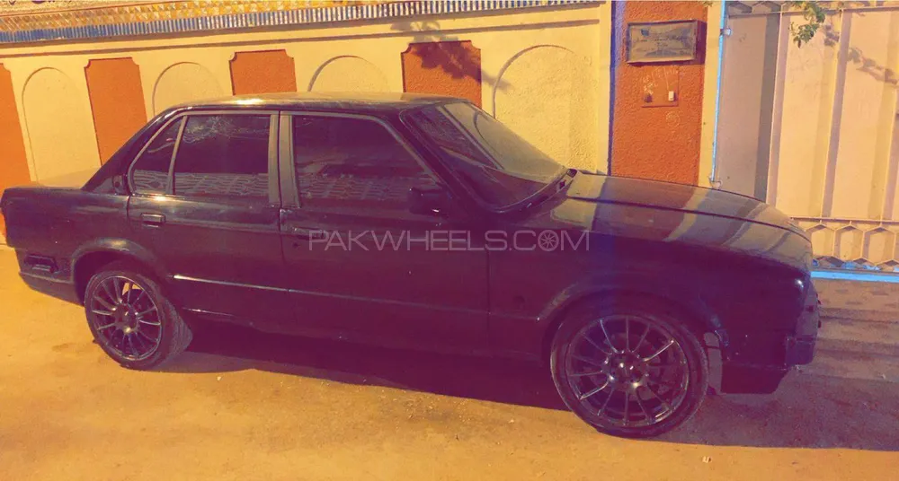 بی ایم ڈبلیو 3 سیریز 1990 for Sale in اسلام آباد Image-1