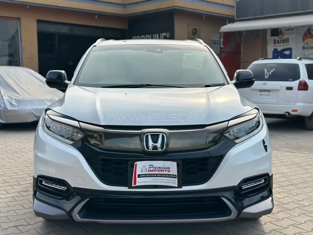Honda Vezel 2018 for Sale in Peshawar Image-1